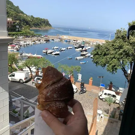 Quasi In Porto 2* Castellabate