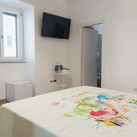 Bed & Breakfast Quasi In Porto Castellabate