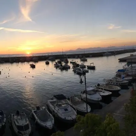 Quasi In Porto